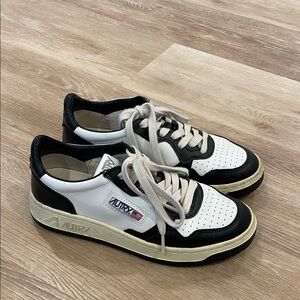 Autry Women’s White and Black Sneakers